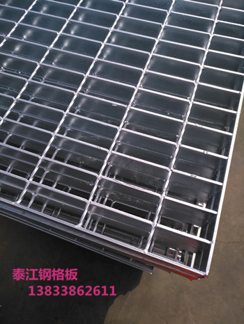 鍍鋅鋼格板@鋼格板平臺(tái)尾端粗糙的問(wèn)題該如何解決？